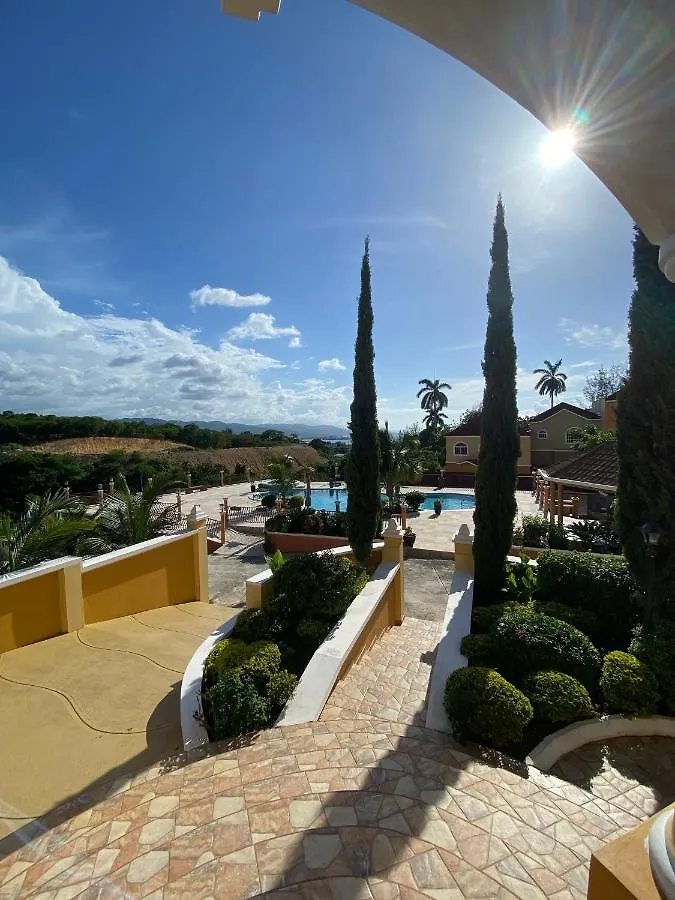 Holiday park Mobay Vacation Village Montego Bay Jamaica