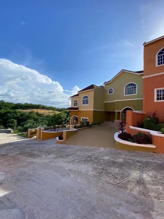 Mobay Vacation Village Montego Bay